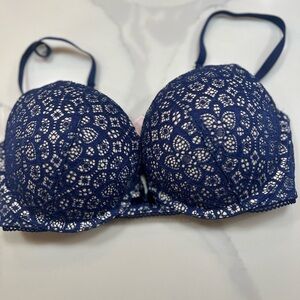 Victorias Secret Navy Blue Lace Bra. size 32D
